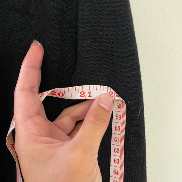 Lululemon Black Sweater with Twisted Back sz 8 - Picture 7 of 7